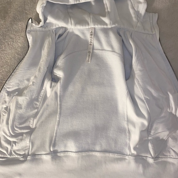 🔥 Lululemon Athletica White Hoodie Size 4 Excellent Condition - Picture 3 of 9